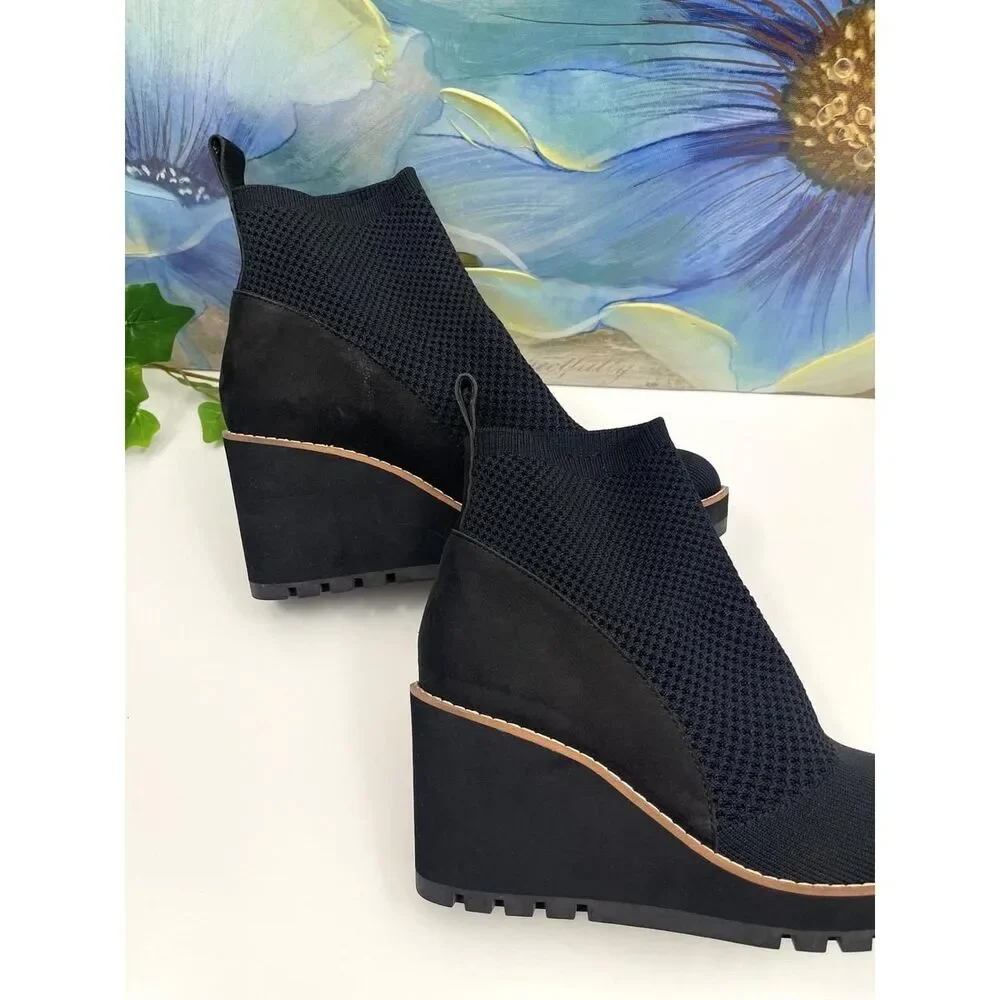 Eileen Fisher Quill Stretch Knit Wedge Booties in Black Size 7.5
